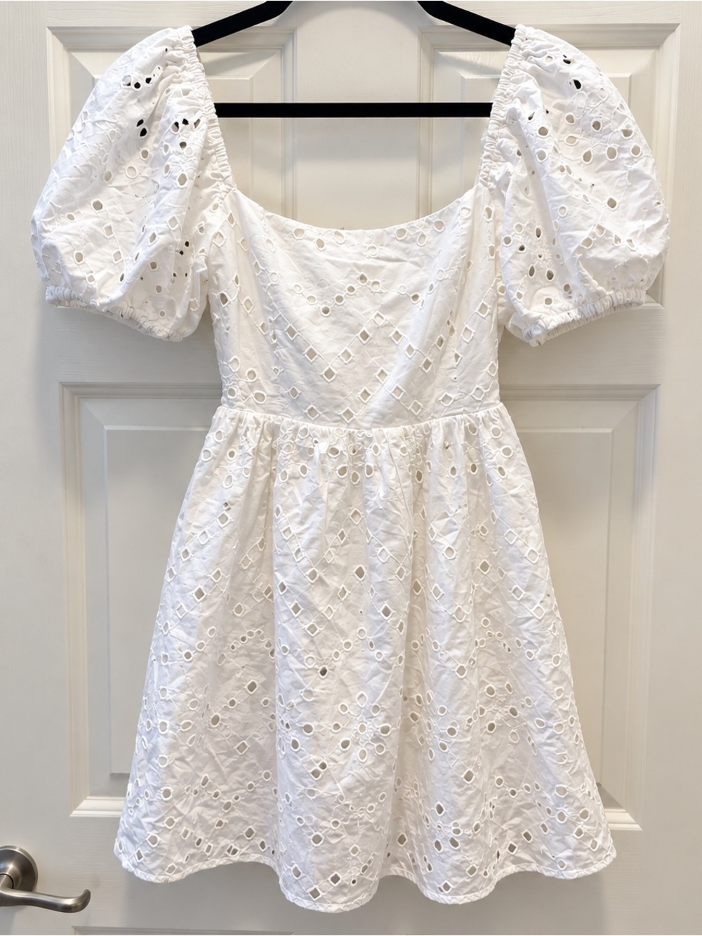 ZARA NWT White Eyelet Embroidered Puff Sleeve Mini Dress Size S